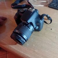 CANON REFLEX D2000