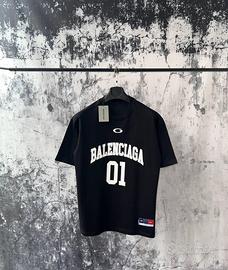 maglia baleciaga