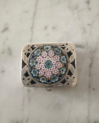 Scatolina antica in argento 