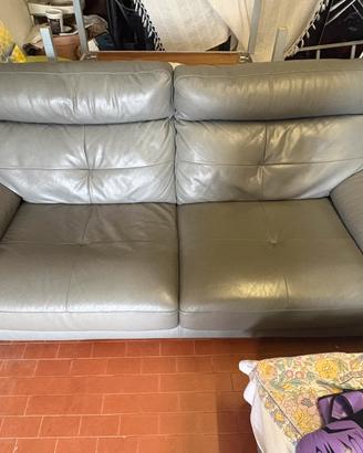 Divano poltrone sofá in pelle direttamente a casa