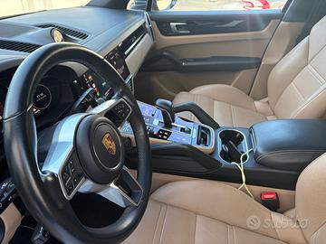 Porsche Cayenne E-Hybrid (Marzo 2021) – 46.800 km
