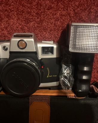 Fotocamera analogica vintage completa