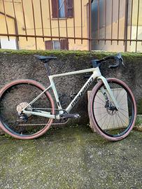 megamo silk carbonio gravel