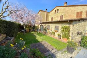 Rustico / Casale di 75 m² con 3 locali a Montesper