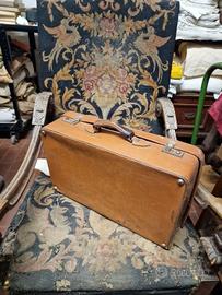 Valigia in cuoio metà XX Sec. SG 30x48x14  ^