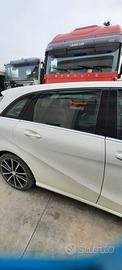 MERCEDES-BENZ B180 ANNO 2015 - PORTA POSTERIORE SI