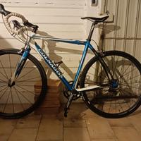 Bici da strada Colnago Arte 
