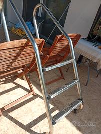 scaletta in acciaio inox per piscina 