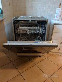 Lavastoviglie Indesit DIF 14 60 cm funzionante
