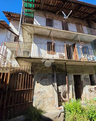 CASA SEMINDIPENDENTE A ZIMONE