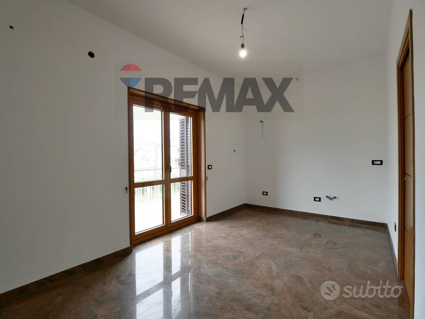 Appartamento - Roseto Capo Spulico - Vista 5