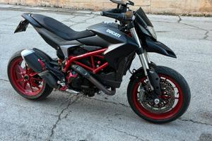 Ducati hypermotard 821