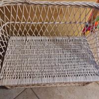 divanetto con contenitore 