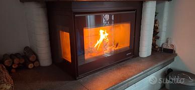 Ungaro inserto a legna