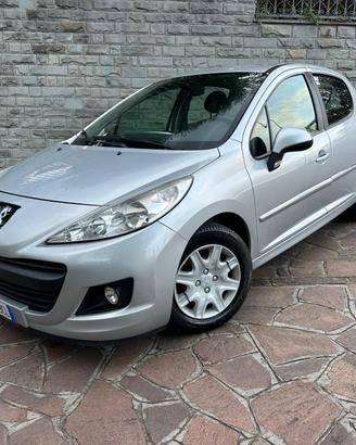 Peugeot 207 Plus 1.4 HDi 70CV 5 porte