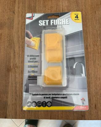 Set fughe e silicone con 4 spatole profilate Nuovo