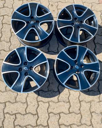 Cerchi in lega 16" compatibili con Renault clio4