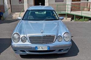 Autofunebre Mercedes 