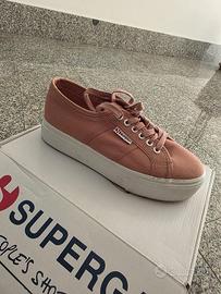Superga