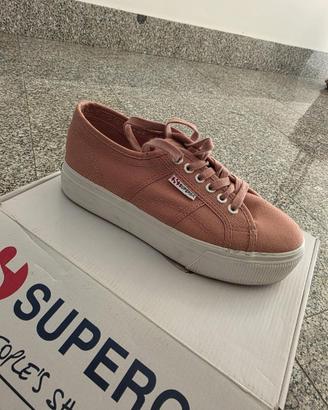 Superga