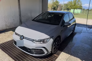 Golf 8 R LINE 1.5 tsi 131cv