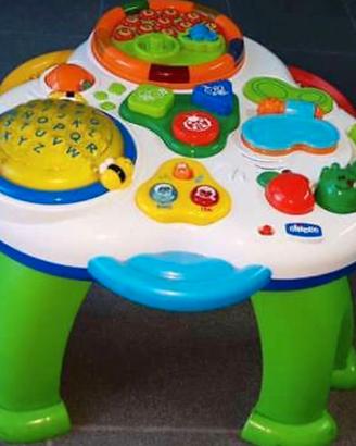 Chicco tavolino gioco