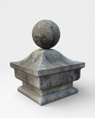 Capitelli con sfera in pietra granito