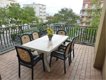 BILO CON GRANDE TERRAZZA ZONA P.ZZA AURORA 27.06-0