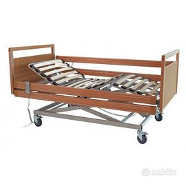 Letto degenza a tre snodi con asta sollevamalati