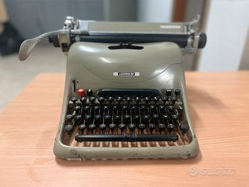 Macchina da scrivere Olivetti Lexicon 80 anni”50”