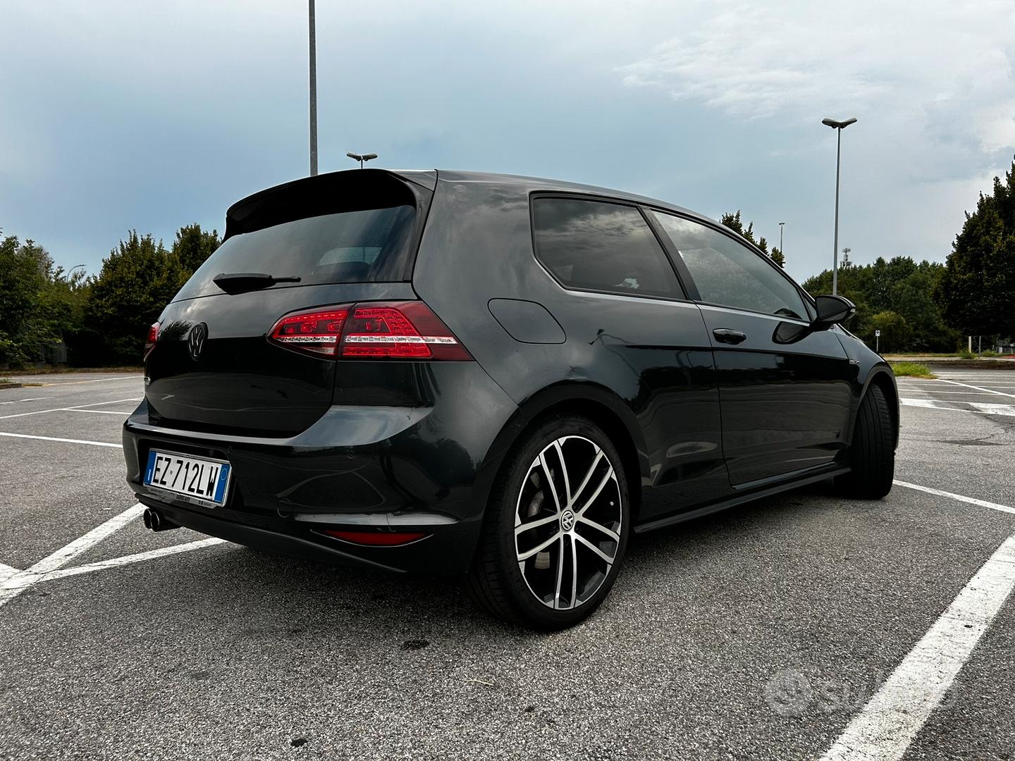 Volkswagen Golf 2015 photo 2