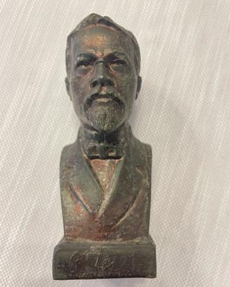 Busto in bronzo antico firmato , oggetto raro