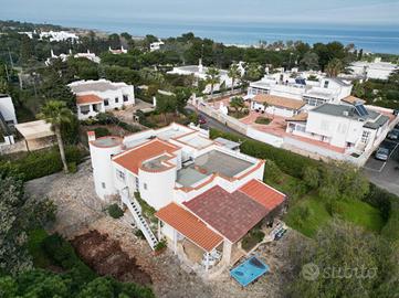 VILLA SINGOLA A POLIGNANO A MARE