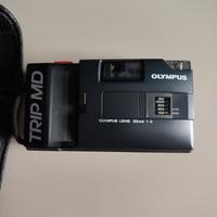 Macchina fotografica Olympus nera 