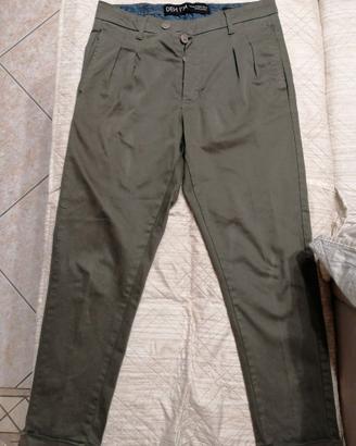 Pantalone verde in cotone uomo.