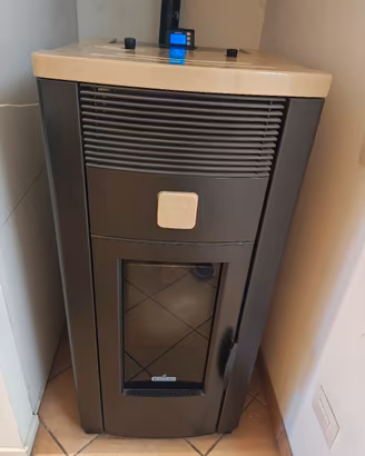 Ravelli hrv170 stufa a pellet Idro ventilata 