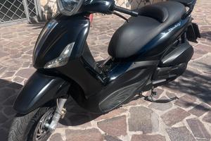 Beverly 300