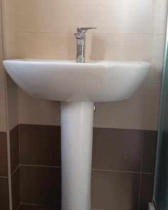 lavabo con colonna 