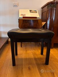 Sgabello per pianoforte