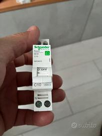 Magnetotermico Schneider