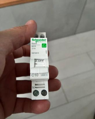 Magnetotermico Schneider