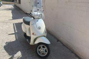 Vespa 50 et2