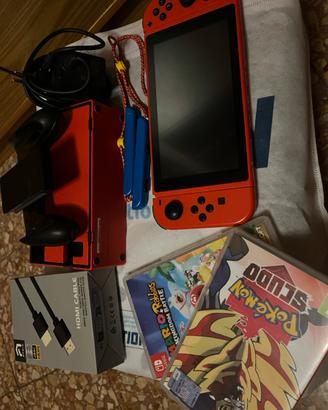 Nintendo Switch + 2 giochi + Scheda SD 32G