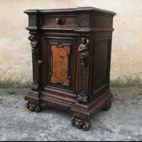 Un mobile comodino Antiquariato francese