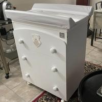 Fasciatoio e lettino