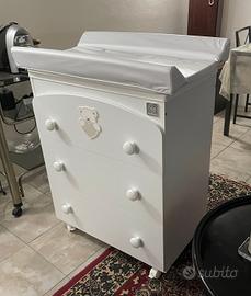 Fasciatoio e lettino