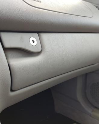 Cassetto portaogg MERCEDES CLK 200 2000