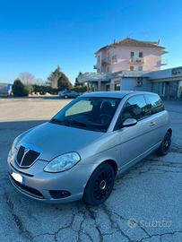 Lancia Ypsilon 1.2 Oro Plus