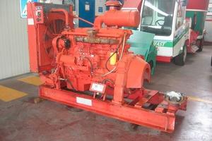 Motore a scoppio rolls royce con 6 cilindri