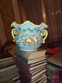 Vaso decorato a mano della Deruta